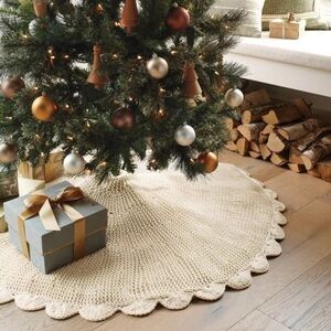 Threshold Studio McGee Scalloped Knit
Tree Skirt, Cream, 50”